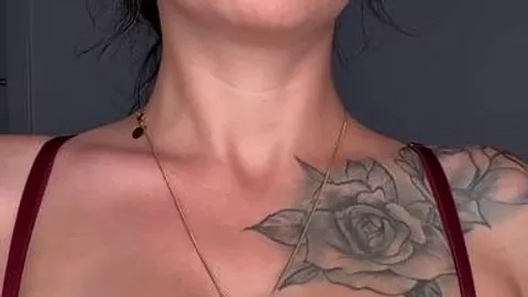 AmaraSecret: Erst Blasen, Tittenfick und dann von hinten in die Pussy ;P