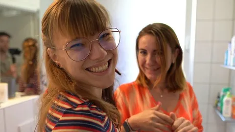 Erotischer Duschspaß mit Anastasia Sun !