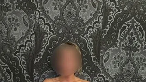 _BonnyClyde_: Hält dein Baguette meinen Füßen stand? ????