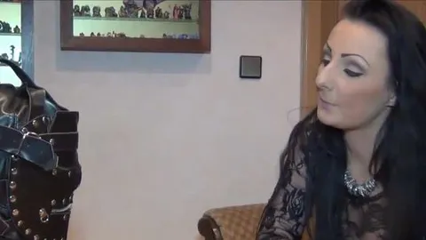 Sklavenanwärter bei Herrin Luciana