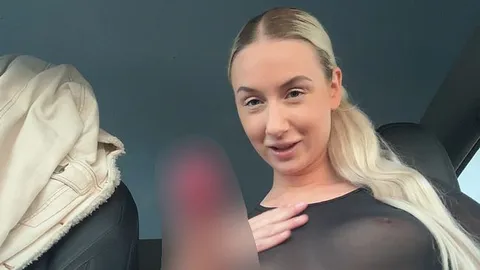 Emma_Dreams: MEIN ERSTES MAL DILDO FICK IM AUTO - OB DAS JEMAND GESEHEN HAT ?!