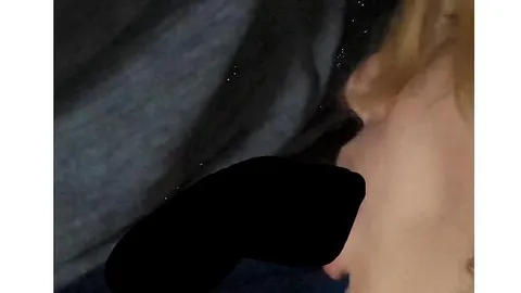 Foto-Video-Graf: junge devote bläst in wien