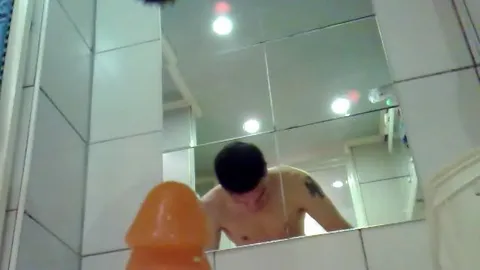 HotLuxMan: Dildoritt nach Dusche