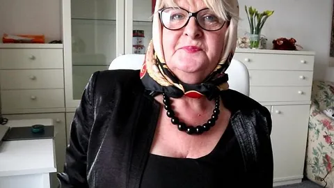 Janne25: Bete deine Seidenherrin an