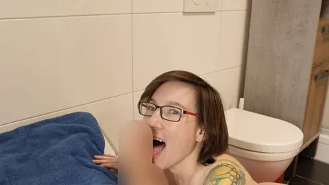 JayStark: Spritz Mich Voll – Amateur Solo mit besonderem Dildo & Dirty Talk