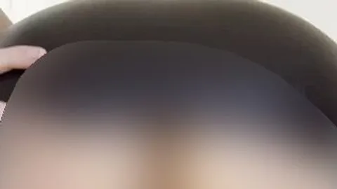 Jessy_outside: Herzlich willkommen zu einer neuen Sportstunde und natürlich siehst du auch meine geile Fotze! :D