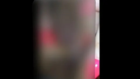 JoleneDollar: Schwanger notgeil den Dildo gefickt