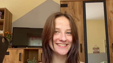 Ich stelle mich vor! Mein aller erstes Video!!!