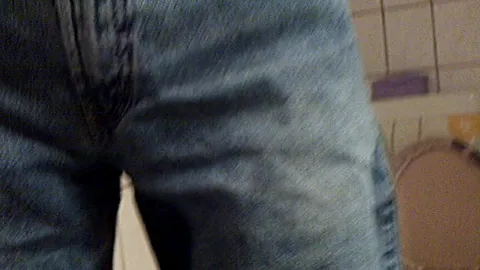 kalli49: In die Hose Gepisst