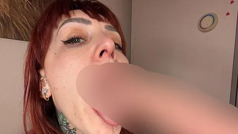 KimBeraBlake: Dildo gelutscht und Fantasie Anleitung