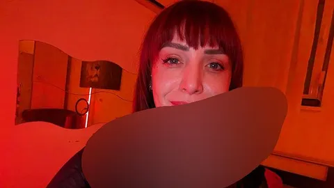 KimBeraBlake: Habe mir meine Pussy gedehnt