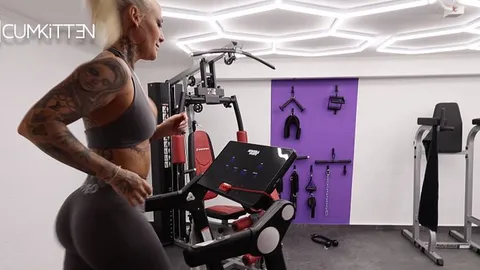 Lara-CumKitten: FICK MICH IM GYM | Orgasmus Workout mit deiner BUBBLE BUTT MILF