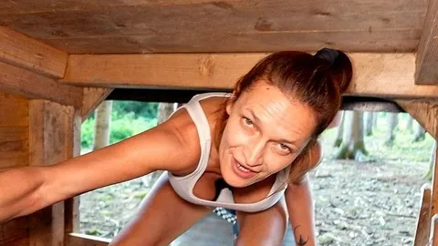 Letty_Bixx: WALD-NUTTE!!! VENUS-Hütte für SPERMA-SPRITZER! Ich halte jedem meine Fotze hin!