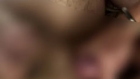 Maxi_Newman: Heißer Blowjob und wird im Arsch mit Sperma bespritzt