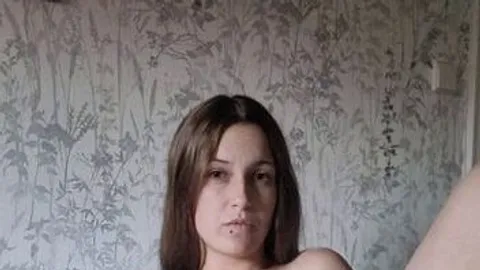 Mimi613: Der dildo hat mich gedehnt