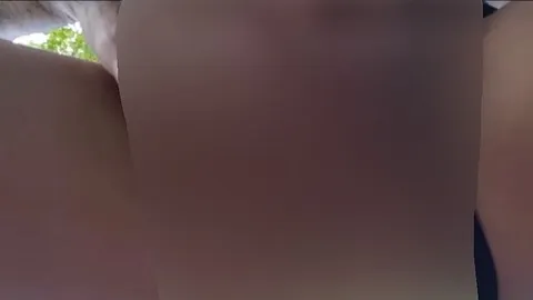 Miriam20: Creampie in der Öffentlichkeit.