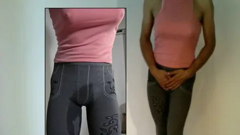 momenta: Pee-Jeans