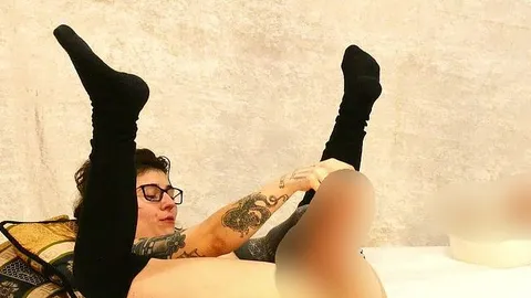 Pussy Dildo Masturbation Quickie - Mein erstes Mal Solo vor der Kamera!
