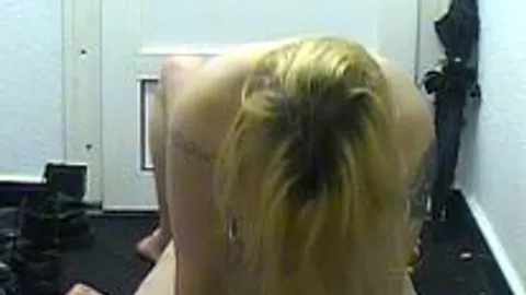 nymphomon: Amateursau hat mir in den Mund und auf den Körper gepisst