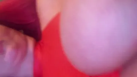 Roter Latex Body und meine dicken Titten