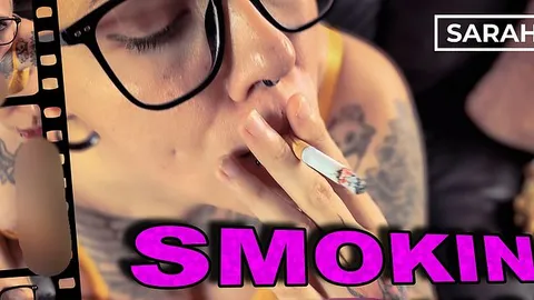 sarah_sky_official: SMOKING BLOWJOB.... ich blase ihm den Schwanz während ich eine Zigarette rauche (Heftiger Cumshot)