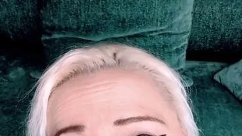 sarah_sky_official: POB Blowjob als würde ich deinen Schwanz Lutschen.