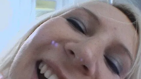 Monika G. die blonde Schluck Lady Tei l2