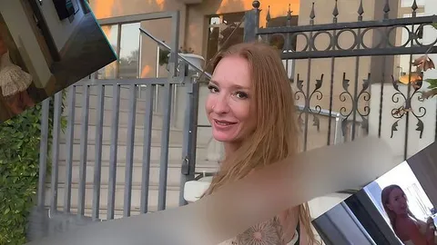 Sexy-Rachel: Geile Urlaubsfotze – draußen teasen, drinnen ficken