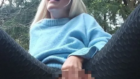 Sexy_Sparkling: Er steckte mir ein EI in meine Pussy, und fi**te mich