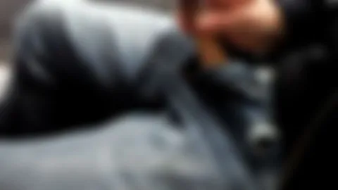 SexyStripper: Im vollen Bus Schwanz rausgeholt