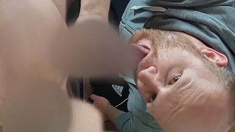Skaterjunge19: Erstes Mal deep Throat abgeblasen worden
