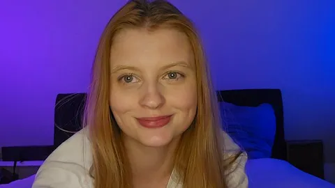 Skylar-Sweet: Jetzt ist es eh egal! Ich erkunde meine Muschi vor laufender Kamera