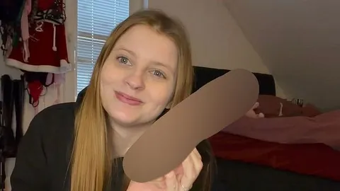 Skylar-Sweet: Oh Fuck ! Mein erstes mal mit der Fickmaschiene !!!