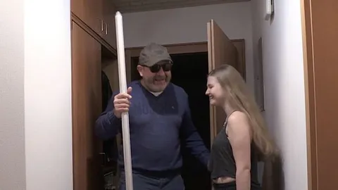 Jetzt wird Julia18darf gefickt 1/2