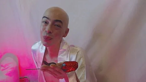 Happy Creamy Valentine Dicked Down von hinten