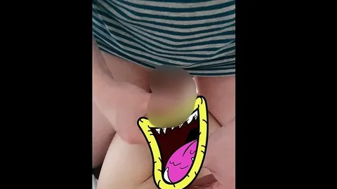 Tobi18HAN: Ich spritze meinem Freund auf den Schwanz ...