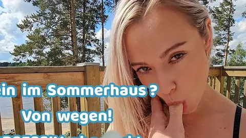 Vicky-Fox: Allein im Sommerhaus? Von wegen! OBSESSIV abgefickt. Squirt. Krass