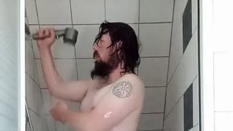 Ich unter der Dusche Teil 2